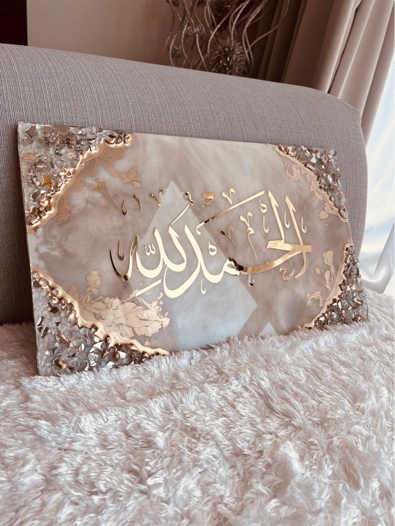 Resin Wall Hanging